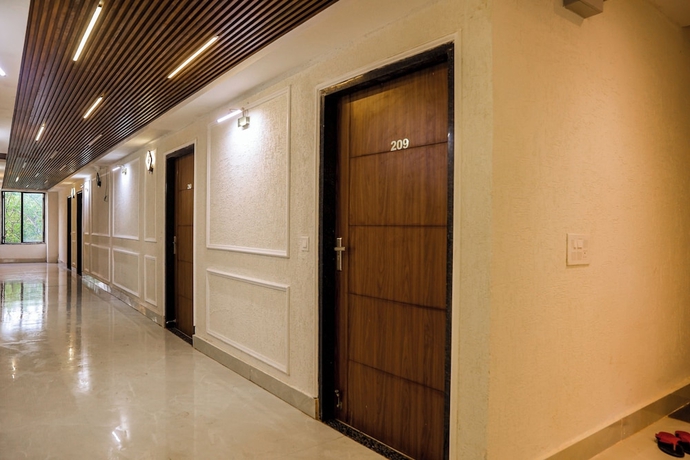 Imagen de los interiores del Hotel THE MAJESTIC GRAND. Foto 12