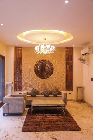 Imagen de los interiores del Hotel THE MAJESTIC GRAND. Foto 15