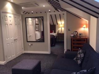 Imagen de los interiores del Hotel THE RED LION, Adderbury. Foto 7