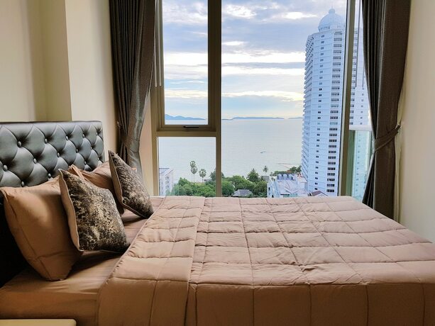 Imagen general del Hotel THE RIVIERA WONGAMAT BY PATTAYA HOLIDAY. Foto 6
