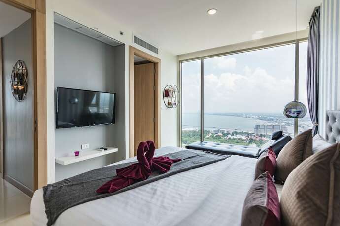 Imagen general del Hotel THE RIVIERA WONGAMAT BY PATTAYA HOLIDAY. Foto 8