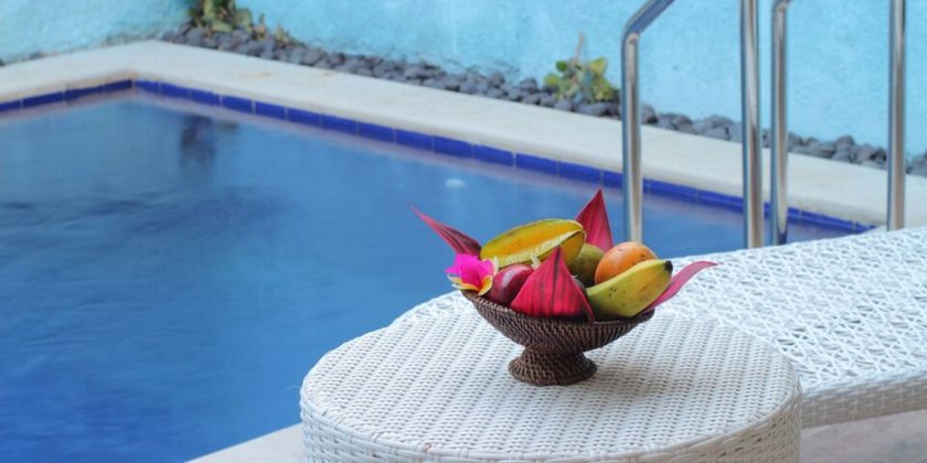 Imagen de los exteriores del Hotel THE SESARI JIMBARAN. Foto 10