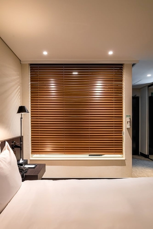Imagen de la habitación del Hotel THE SKY HOTEL. Foto 10