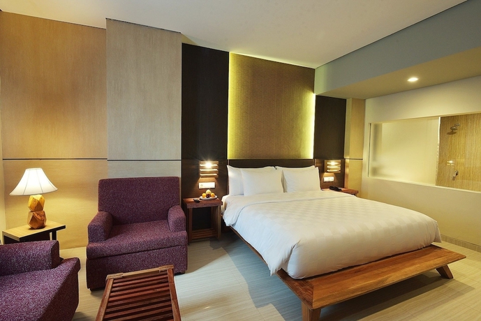 Imagen de la habitación del Hotel THE SYA Regency Palu by SoASIA. Foto 8