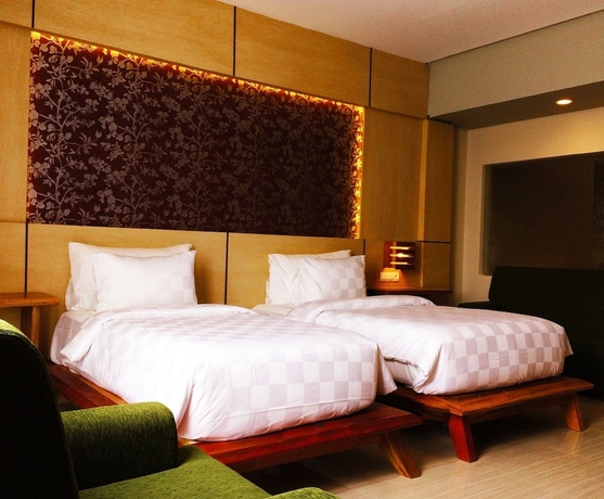Imagen de la habitación del Hotel THE SYA Regency Palu by SoASIA. Foto 14