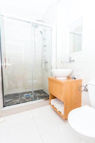 Imagen de la habitación del Hotel TIF hotel and restaurant. Foto 7