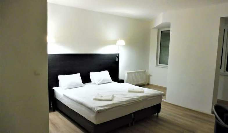 Imagen de la habitación del Hotel TIF hotel and restaurant. Foto 8