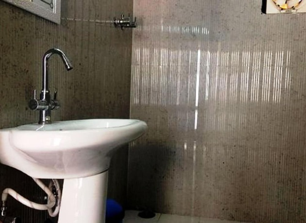 Imagen de la habitación del Hotel TIH Caravan Sarai. Foto 10