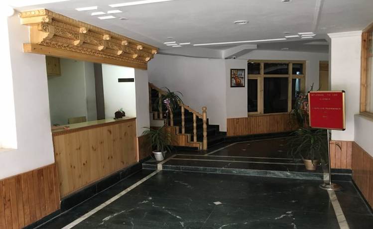 Imagen de los interiores del Hotel TIH Chonjor Residency. Foto 19