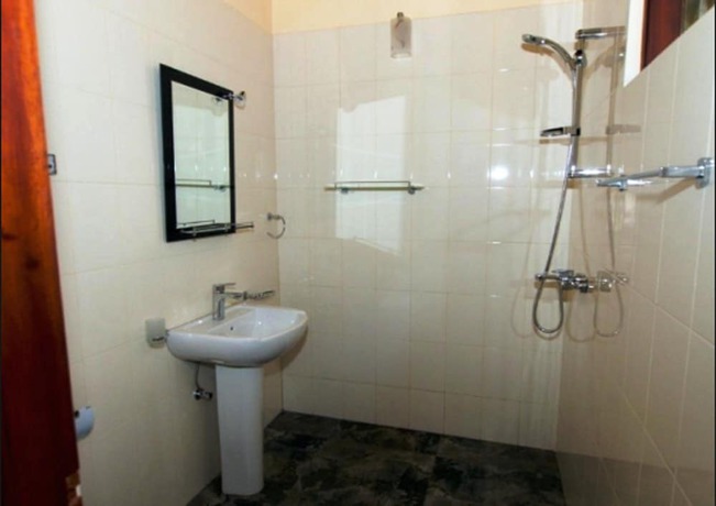 Imagen de la habitación del Hotel TIH City Palace. Foto 6