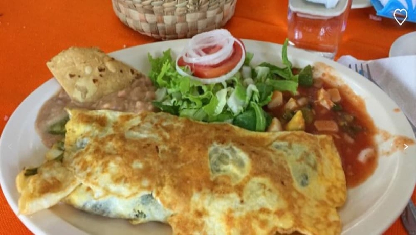 Imagen del bar/restaurante del Hotel TIH Julley World Camp. Foto 8