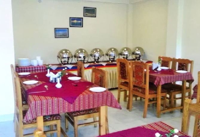 Imagen del bar/restaurante del Hotel TIH Kidar, Leh. Foto 3
