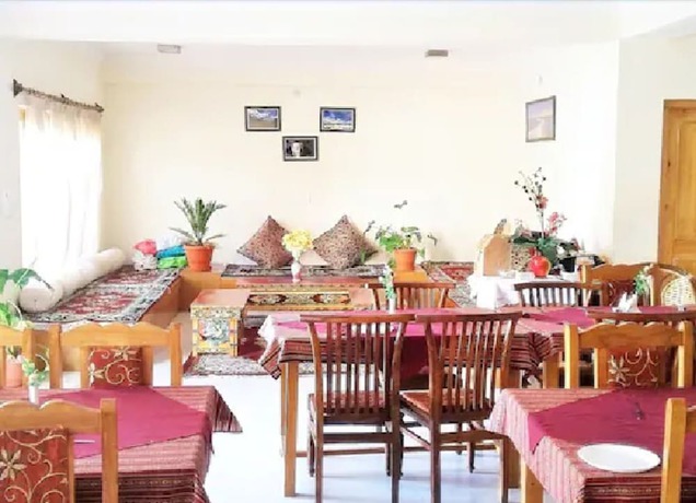 Imagen del bar/restaurante del Hotel TIH Kidar, Leh. Foto 4