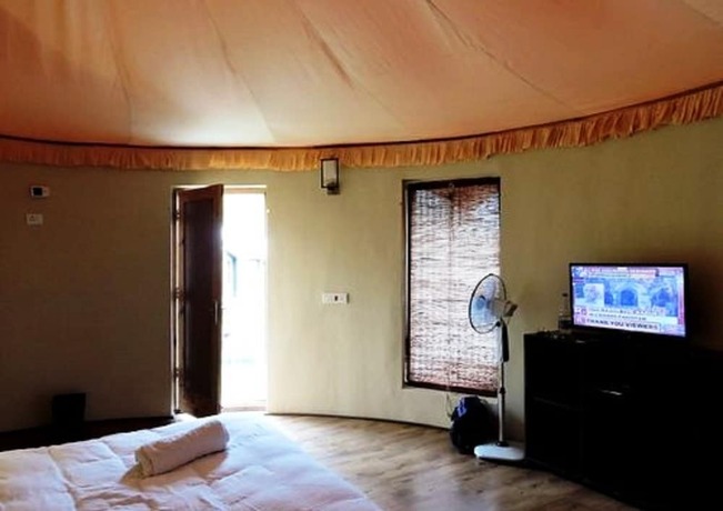 Imagen general del Hotel TIH Mystique Meadows Earth Homes. Foto 2