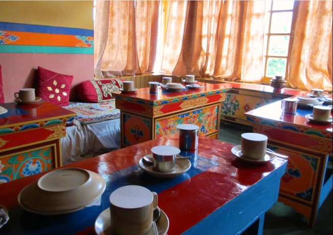 Imagen del bar/restaurante del Hotel TIH Namra Village - Temisgam. Foto 10