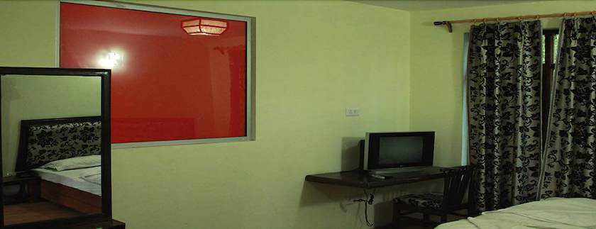 Imagen de la habitación del Hotel TIH Sky Desert. Foto 2