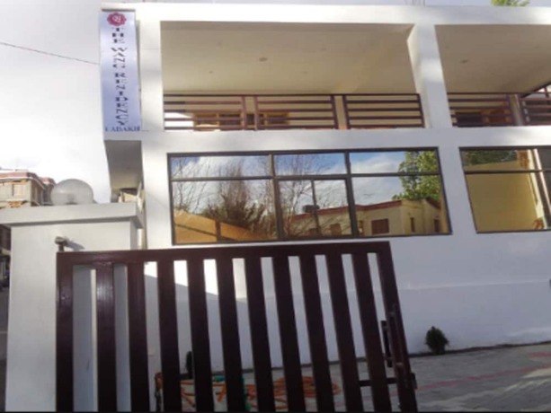 Imagen de los interiores del Hotel TIH Wang Residency. Foto 15