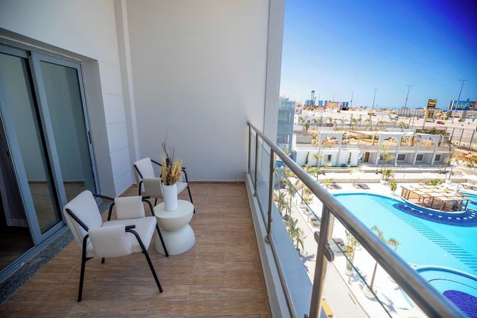 Imagen de la habitación del Hotel TIME Marina North Coast. Foto 2
