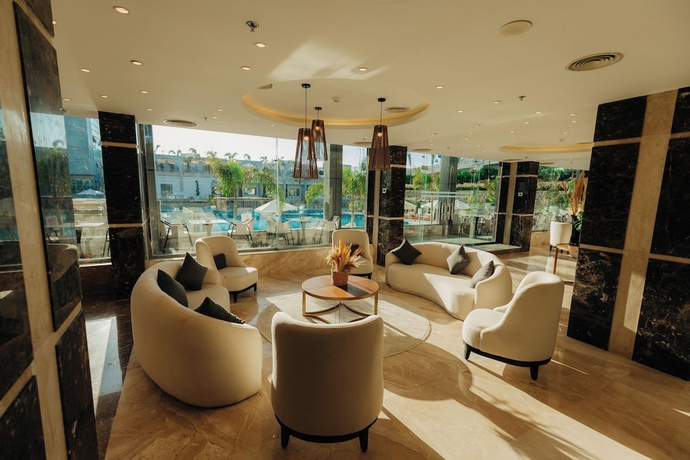 Imagen de los interiores del Hotel TIME Marina North Coast. Foto 15