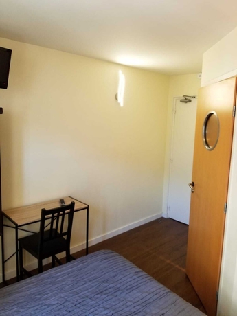 Imagen de la habitación del Hotel TINGIS, París. Foto 6