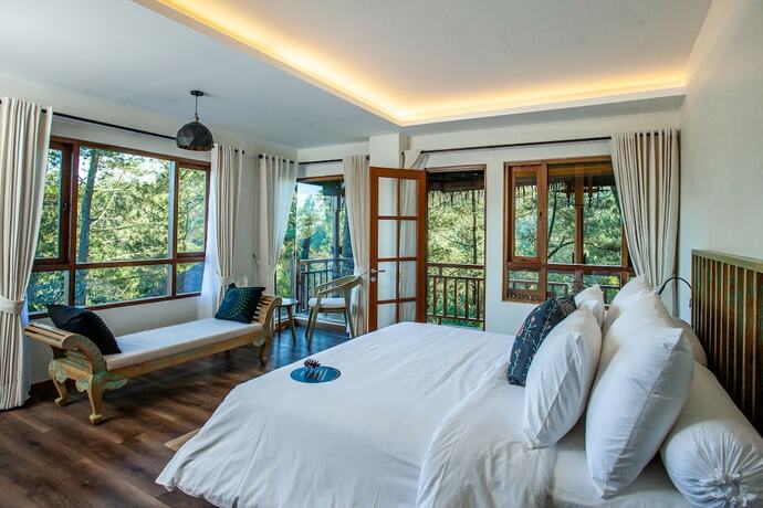 Imagen general del Hotel TIRA VILAGNA SUITES and SPA. Foto 5