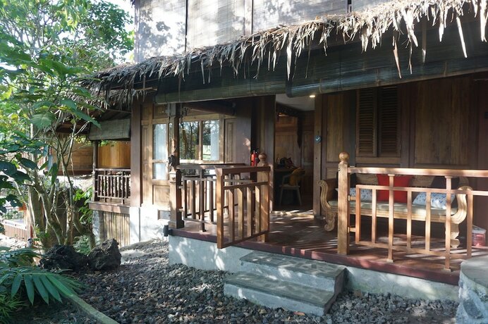 Imagen general del Hotel TIRA VILAGNA SUITES and SPA. Foto 8