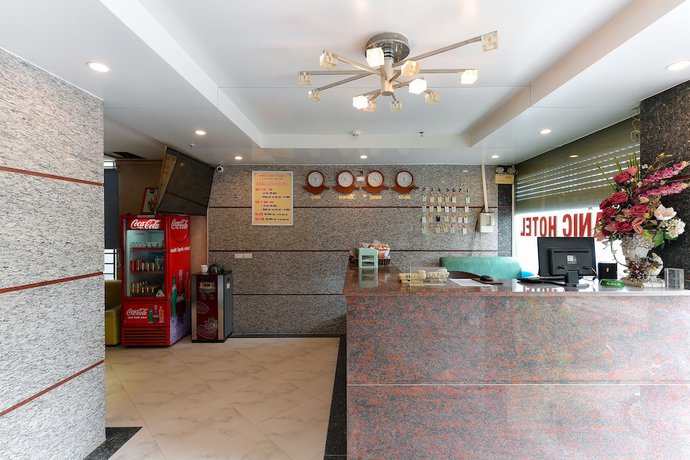 Imagen de los interiores del Hotel TITANIC HOTEL. Foto 20