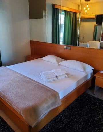 Imagen de la habitación del Hotel TIVOLI, Chaidari. Foto 6