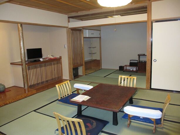 Imagen de la habitación del Hotel TOKIWAYA Ryokan. Foto 17