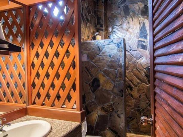 Imagen de la habitación del Hotel TONG HOTEL. Foto 4