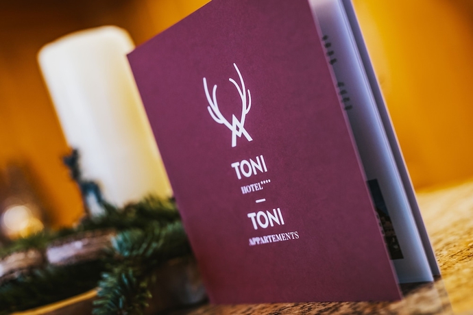 Imagen de los interiores del Hotel TONI + Appartements. Foto 18