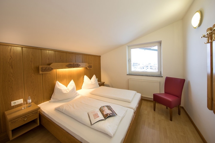 Imagen de la habitación del Hotel TONI + Appartements. Foto 14