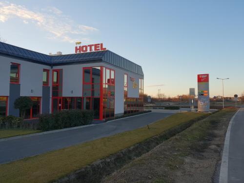 Imagen general del Hotel TOP, Vértesszőlős. Foto 1