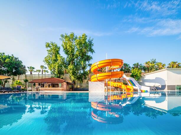 Imagen general del Hotel TRANSATLANTIK BEACH BELDİBİ. Foto 12
