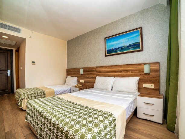 Imagen general del Hotel TRANSATLANTIK BEACH BELDİBİ. Foto 2