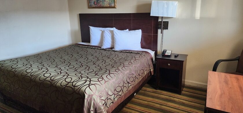 Imagen general del Hotel TRAVELER\'S MOTEL. Foto 5