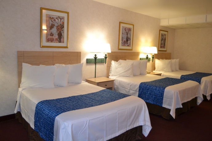 Imagen de la habitación del Hotel TRAVELODGE NIAGARA FALLS. Foto 4