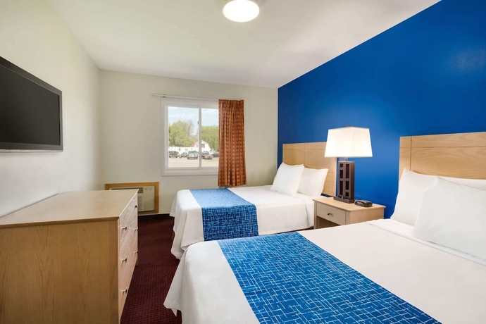 Imagen de la habitación del Hotel TRAVELODGE NIAGARA FALLS. Foto 6
