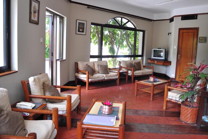 Imagen de los interiores del Hotel TREK O TEL. Foto 11
