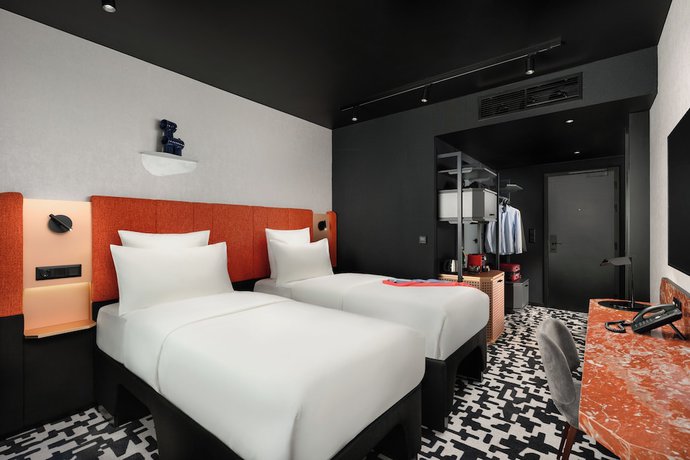 Imagen de la habitación del Hotel TRIBE Budapest Airport. Foto 6