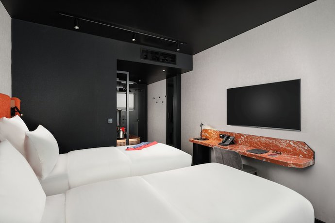 Imagen de la habitación del Hotel TRIBE Budapest Airport. Foto 8