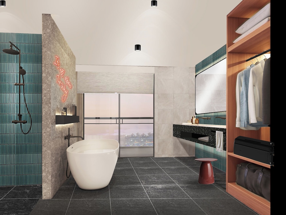 Imagen de la habitación del Hotel TRIBE Phuket Patong. Foto 8