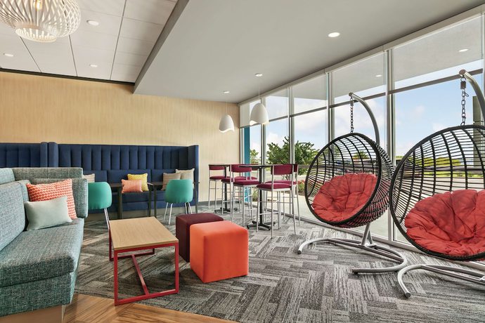 Imagen de los interiores del Hotel TRU BY Hilton Sebring. Foto 19