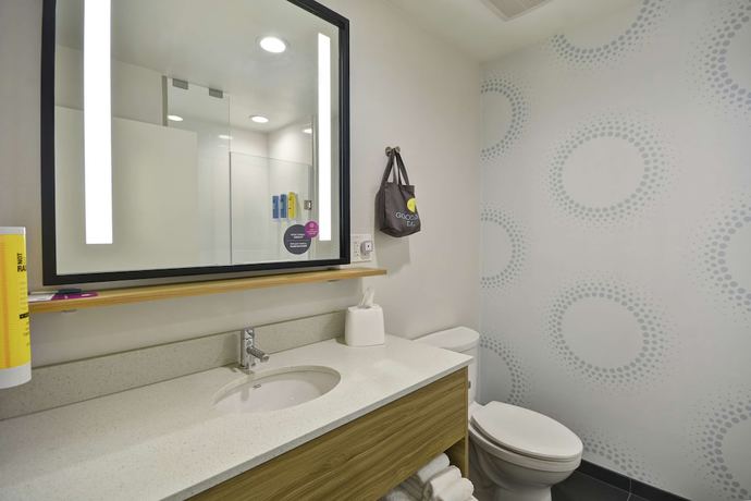 Imagen de la habitación del Hotel TRU By Hilton Winchester. Foto 5