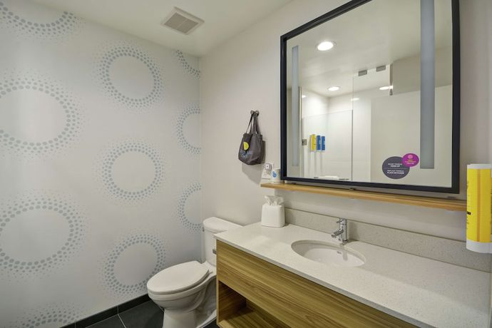 Imagen de la habitación del Hotel TRU By Hilton Winchester. Foto 10