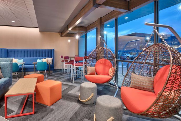 Imagen de los interiores del Hotel TRU by Hilton Lehi, UT. Foto 16