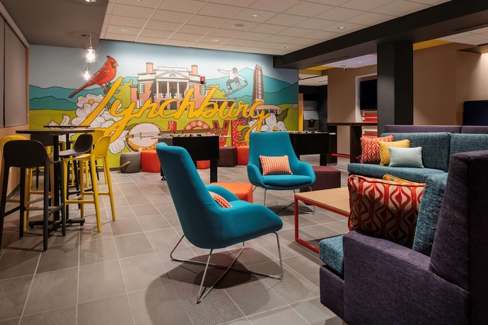 Imagen de los interiores del Hotel TRU by Hilton Lynchburg. Foto 14