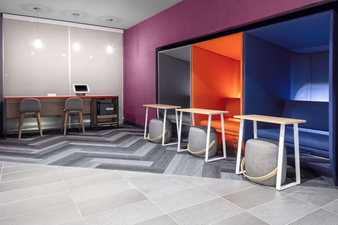 Imagen de los interiores del Hotel TRU by Hilton Lynchburg. Foto 19