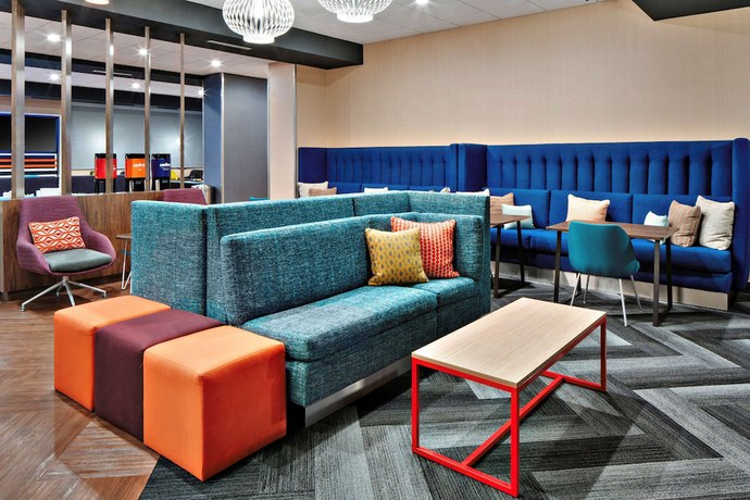 Imagen de los interiores del Hotel TRU by Hilton Terrell. Foto 13