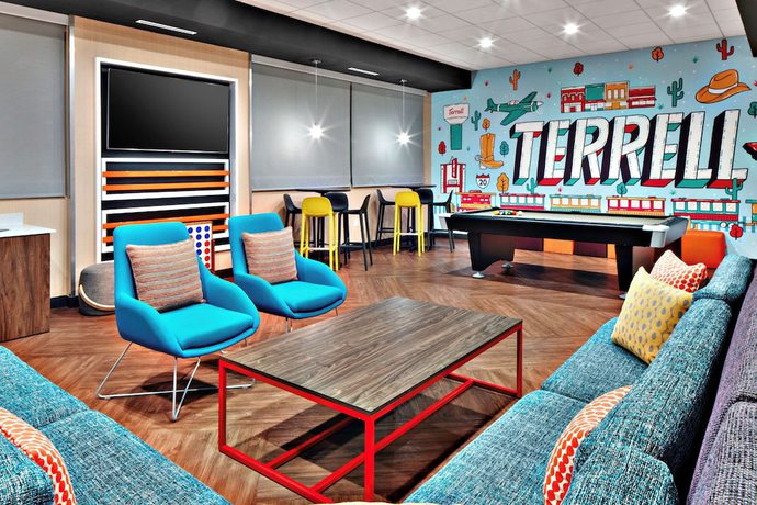 Imagen de los interiores del Hotel TRU by Hilton Terrell. Foto 15